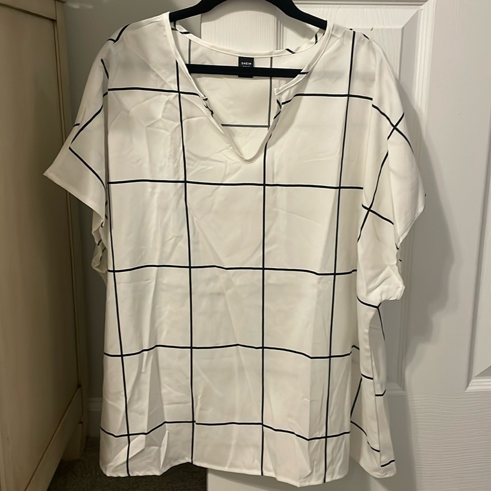 White shirt with black lines, light material, NEVER worn